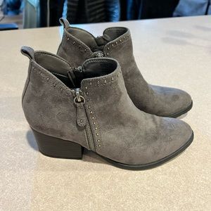 Sonoma ankle boots womens size 7.5